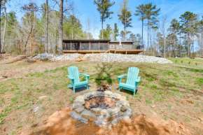 Waterfront Seneca Cabin about 4 Mi to Boat Launch!